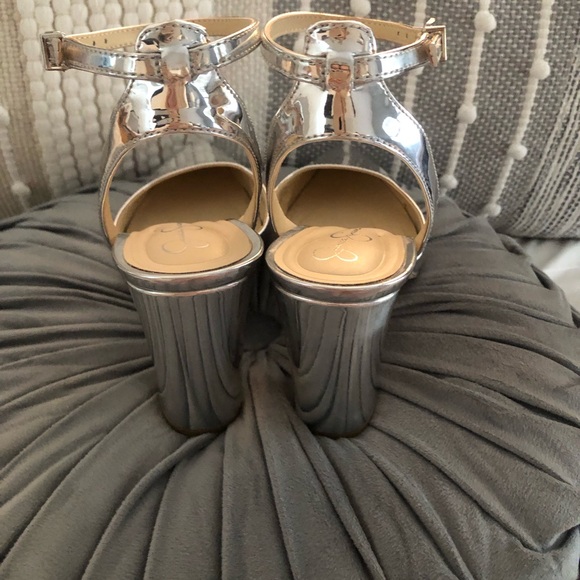 Jessica Simpson Metallic Silver Block Heels - Picture 2 of 4